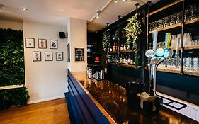 Mordon Bar And Lodge